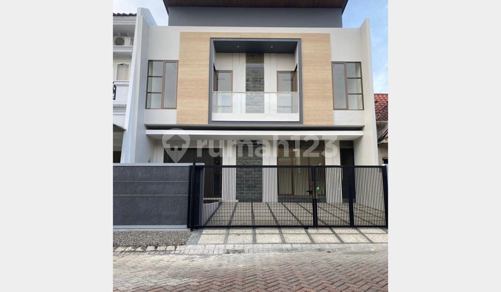 Rumah Langka, Dekat Gwalk di Citraland Utama, Surabaya Rumah Langka, Dekat Gwalk di Citraland Utama, Surabaya