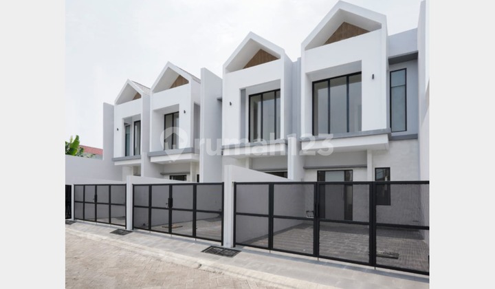 Rumah Baru, Bagus dan Strategis Dekat Univ. Unair, Surabaya 2