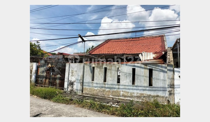 Rumah Murah, Hanya Hitung Tanah, Strategis di Babatan Pantai, Sby