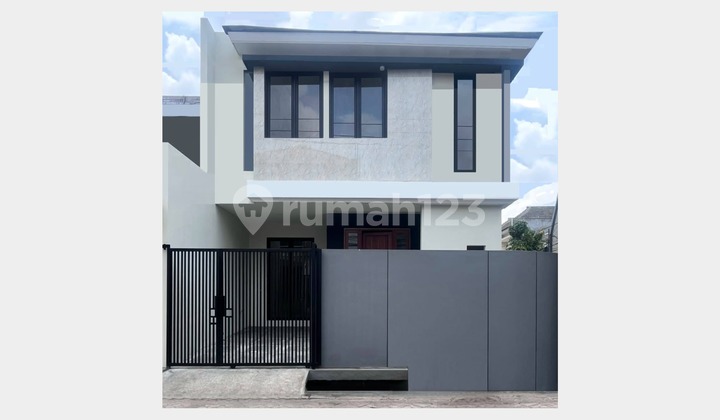 Rumah Baru, Strategis Dekat Pakuwon City & Galaxy Mall, Surabaya Rumah Baru, Strategis Dekat Pakuwon City & Galaxy Mall, Surabaya
