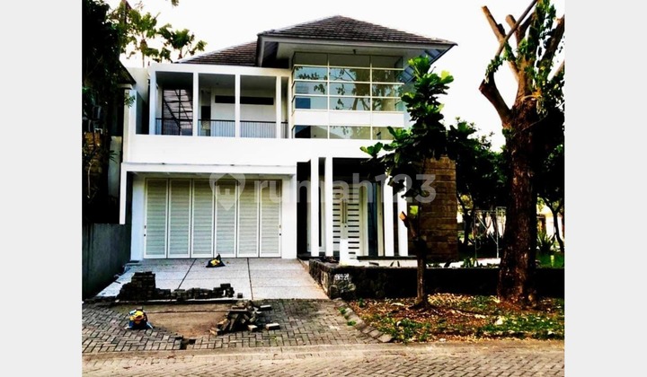 Rumah Siap Huni, Strategis Dekat Univ. Ciputra & G-Walk, Sby