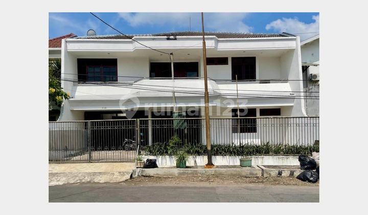 Rumah Terawat & Strategis Dekat Univ, Unair, Surabaya Rumah Terawat & Strategis Dekat Univ, Unair, Surabaya