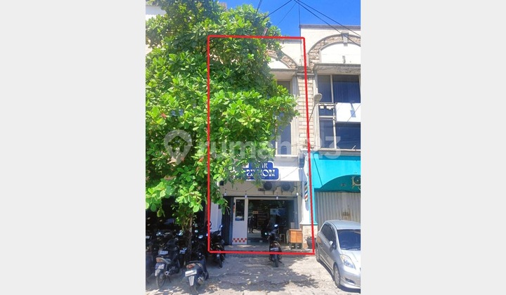 Affordable Shophouse, Strategic Location on Mayjen Sungkono, Surabaya 2