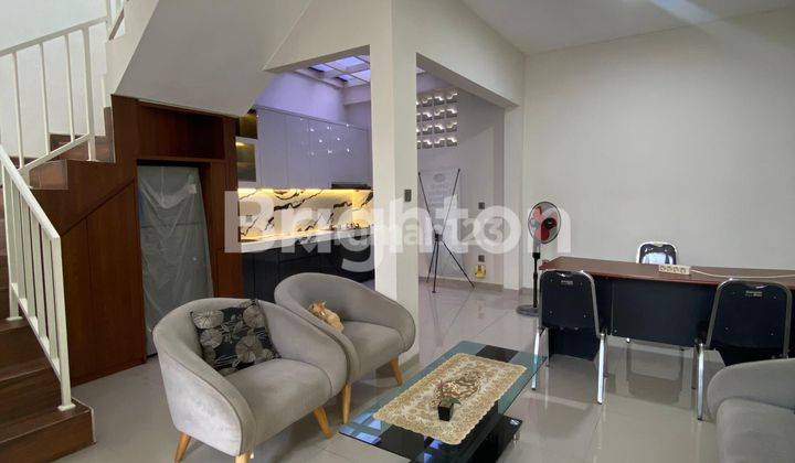 Rumah Baru 2,5 Lantai  di Jln Ikan Tombro 2