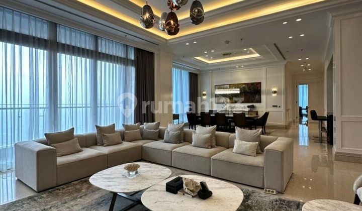 Available Raffles Residence - Kuningan, 4 + 1 Bed - Size 475 Sqm, Best Layout And Spacious Master Bedroom With Luxurious Modern Classic Interior Design