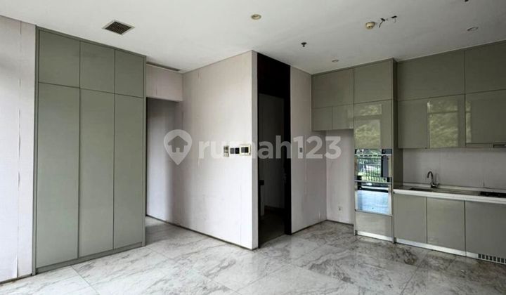 COMBINE UNIT SENOPATI SUITES TOWER 3 AREA 280 SQM WITH SPACIOUS BALCONY AND PRIVATE LIFT, RARE OPPORTUNITY, NEGOTIABLE PRICE COMBINE UNIT SENOPATI SUITES TOWER 3 AREA 280 SQM WITH SPACIOUS BALCONY AND PRIVATE LIFT, RARE OPPORTUNITY, NEGOTIABLE PRICE