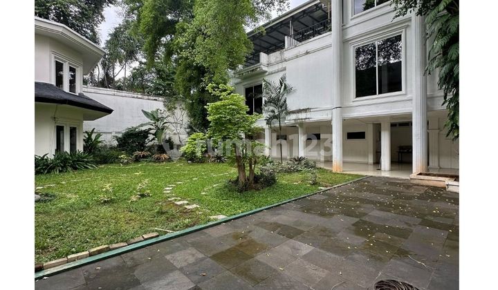 SUPER LUXURIOUS SPACIOUS HOUSE IN MENTENG RING 1, MAIN ROAD, BUILDING IN GOOD CONDITION, CAN BE USED FOR COMMERCIAL 2