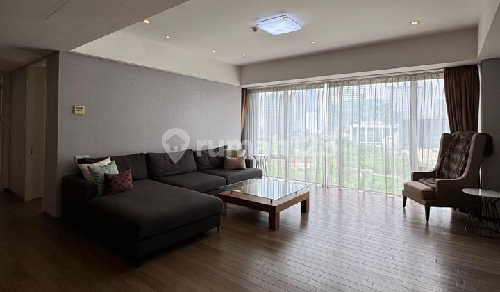 Verde One, Setiabudi, Type 3 Bedroom With Size 380 Sqm, Furnished Condition, Feels Like Home With Open Kitchen Area And Spacious Backyard Verde One, Setiabudi, Type 3 Bedroom With Size 380 Sqm, Furnished Condition, Feels Like Home With Open Kitchen Area And Spacious Backyard