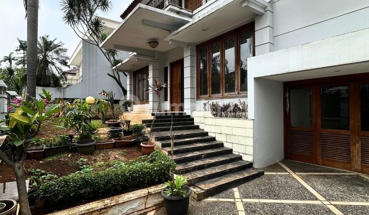 RUMAH MEWAH CLASSIC MINIMALIS PONDOK INDAH LAYOUT LEBAR, BUKAN JALAN UMUM LINGKUNGAN TENANG