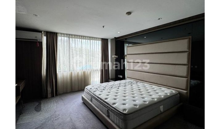 Park Royale Tower 1 - Gatot Subroto, 3 Bedroom Luas 187 Sqm, Sudah Renovasi, Disewakan Kondisi Apa Adanya (No Request) 2
