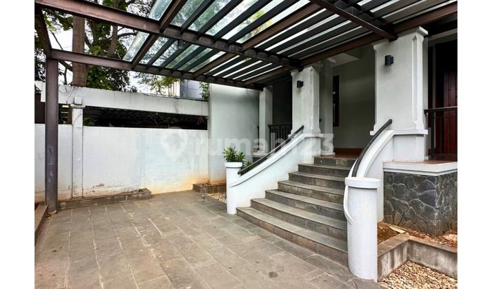 Rumah Cantik 2 Lantai Design Klasik di Menteng, Lingkungan Eksklusif Dekat Ring 1 Area Tenang dan Aman 2
