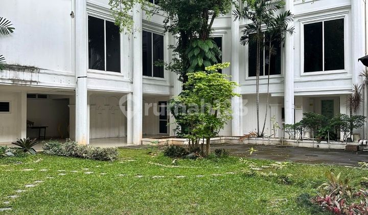 RUMAH MEWAH SUPER LUAS DI RING 1 MENTENG, JALAN UTAMA, KONDISI BANGUNAN BAGUS, BISA UNTUK COMMERCIAL 