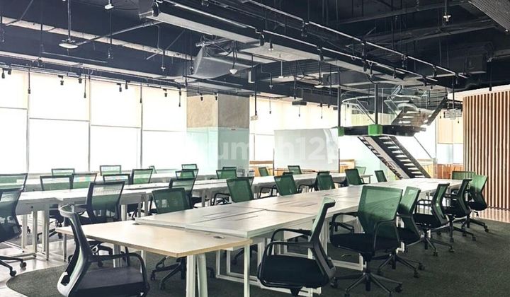 TERSEDIA OFFICE SPACE EX. TOKOPEDIA, CIPUTRA WORLD 2 JAKARTA, KUNINGAN, 2 LANTAI TOTAL 3200 SQM BISA PERLANTAI VIEW UNBLOCKING CITY VIEW SUDIRMAN DAN KUNINGAN, KONDISI SEMI FURNISHED