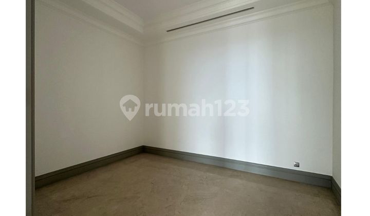 Termurah!! Raffles Residences di Kuningan, 4 Bed + 1 Room Size 475 Sqm, Unfurnished Unit Full Marmer, Elegant Layout & Design, Double Kitchen Area, Spacious Living Room And Master Bedroom 2