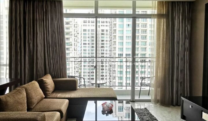 AVAILABLE THE PAKUBUWONO VIEW, SIMPRUG, 3 BEDROOM - 197 SQM WITH DOUBLE PRIVATE LIFT AND CLOSE KITCHEN AREA, VERY NICE COMPLEX AND FACILITES