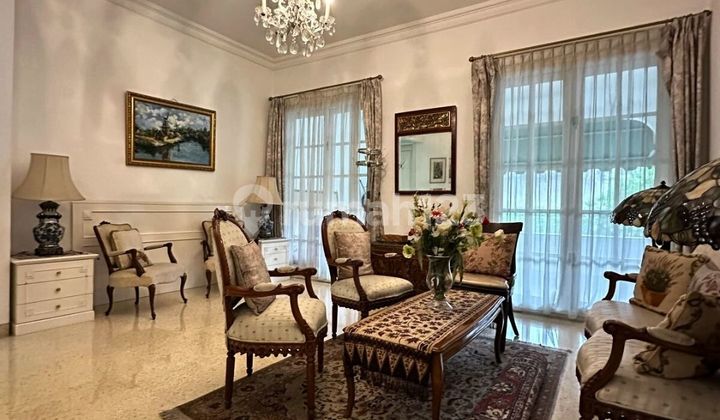 Simprug Golf!! Well-Maintained House Ready to Live. Wide Road Row Near Senayan & Sudirman Area