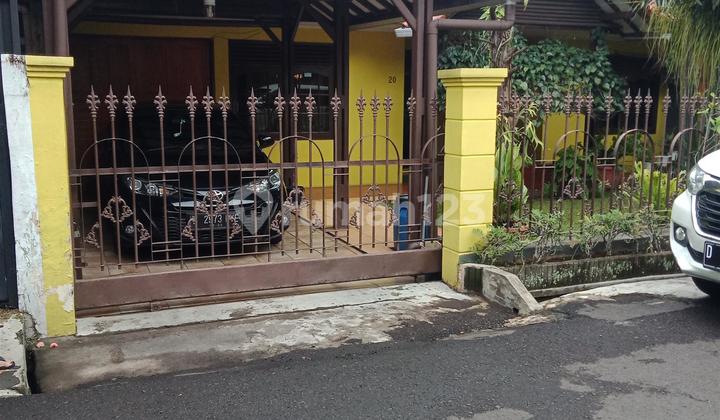 Rumah 2 Lantai Lokasi Strategis Di Gatot Subroto Bandung 3