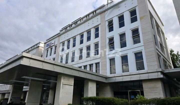 Di Jual Gedung Kantor Baru Renovasi, Foresta Business Loft Sudut (hoek Banci ). Bsd City
