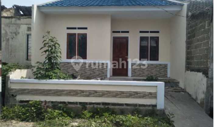Di Jual Rumah Di Hoek Taman Adiyasa Tangerang