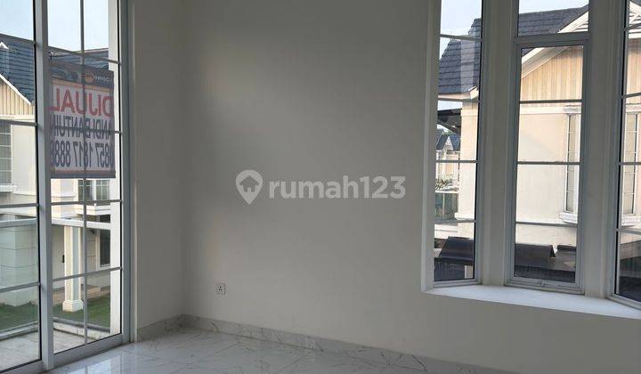 Rumah 2 Lt Hoek. Di Cluster Regalia, Swan Lavon Tangerang 2