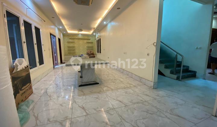 Rumah 3 Lt Semi Furnish Di Sutera Palymira, Alam Sutera 2