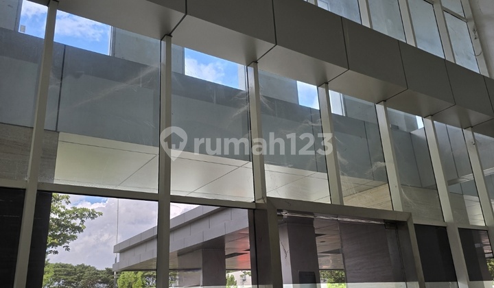 Di Jual Gedung Kantor Baru Renovasi, Foresta Business Loft Sudut (hoek Banci ). Bsd City