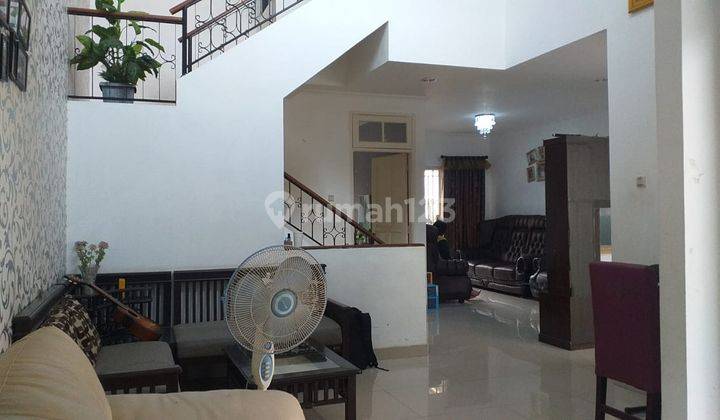 Rumah Besar di Cluster Favorit di Kota Wisata 5