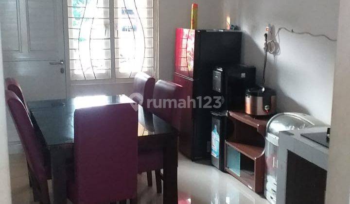 Rumah Besar di Cluster Favorit di Kota Wisata 9