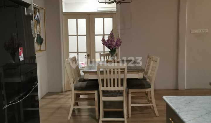 Rumah Bagus Sekali di Cluster Terdepan Kota Wisata 6