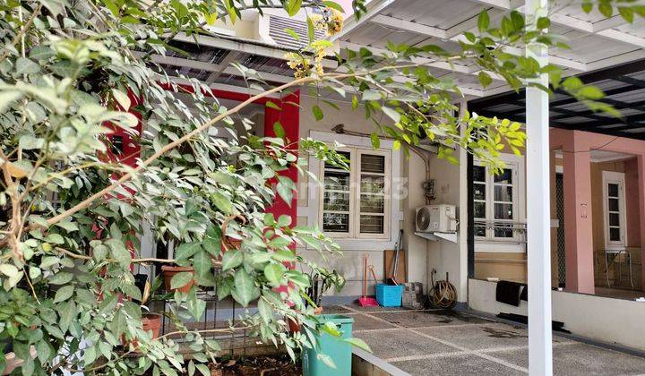 Rumah Cantik Kamar 3 Plus 1 di Lingkungan Asri Kota Wisata 1