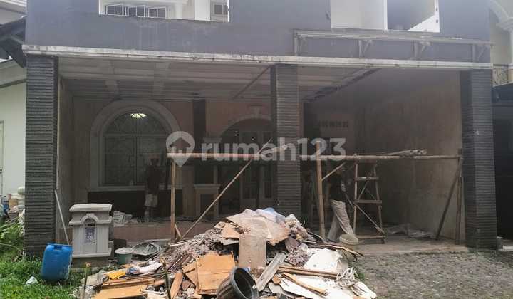 affordable house spacious undergoing renovation neat handover in Kota Wisata affordable house spacious undergoing renovation neat handover in Kota Wisata