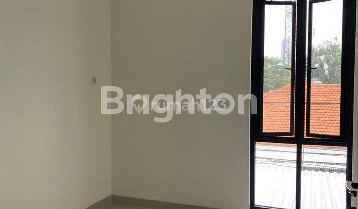 RUMAH MANYAR. ADA KITCHEN SET, 4 AC, WATER HEATER 2