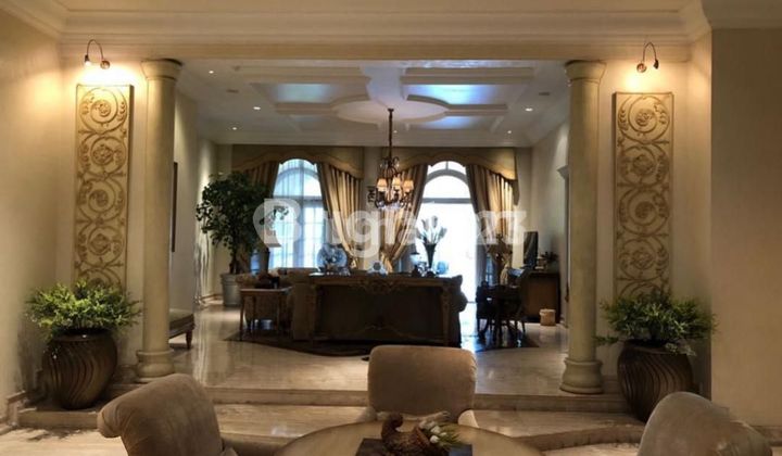 Sultan Citraland Golf View Palace, nearly 2000 square meters in size.