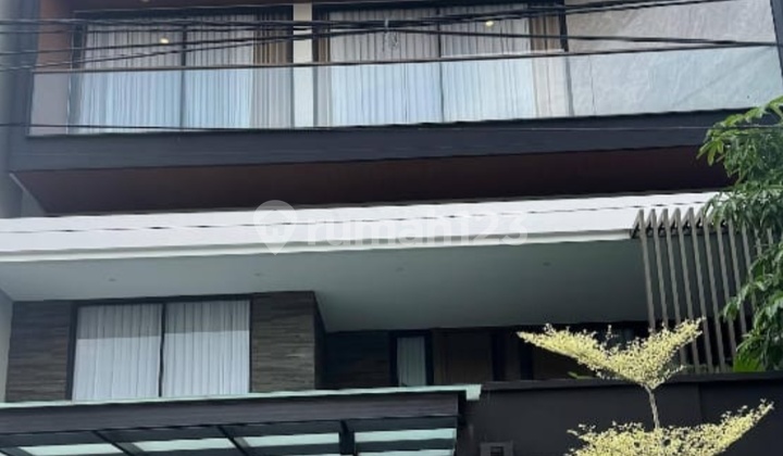 Galaxy Bumi Permai Special House (Araya Surabaya). Sturdy Building Constructed from Scratch with 78 Pile Points Using Thick SNI Steel (Built Independently from Zero).