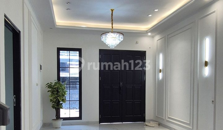 2.7M Rumah American Classic Kencana Loka Brand New 2