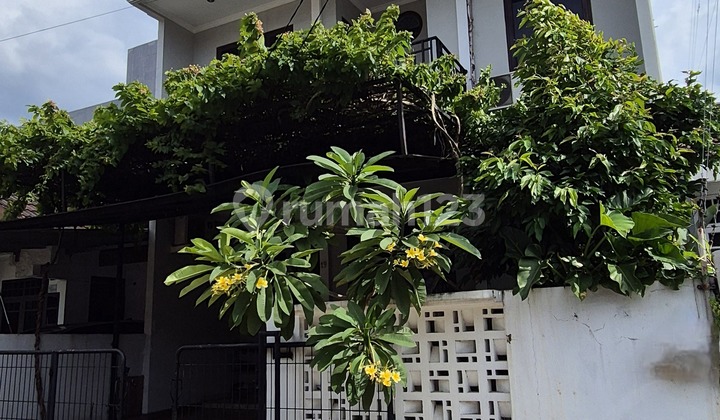 Nusaloka Rumah 2.5lantai Renovated Hadap Timur Laut 2.7m 1