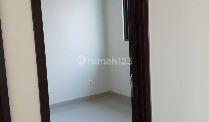Rumah Baru Hoek Taman Utara-Timur View Lepas 65juta/ Tahun 4