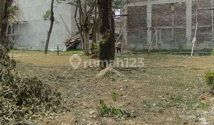 14.5Jt Ritzone The Icon Kavling 300M2 Hoek Taman Selatan-Barat 14.5Jt Ritzone The Icon Kavling 300M2 Hoek Taman Selatan-Barat