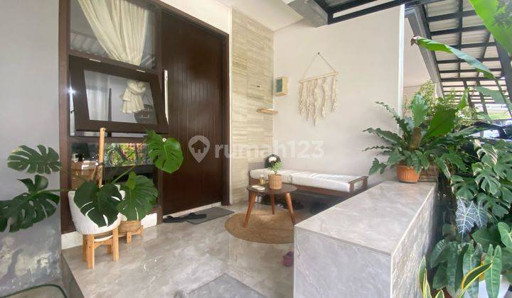 De Latinos Rumah Lebar 6 Semi Furnished Hadap Utara 1.55m 1