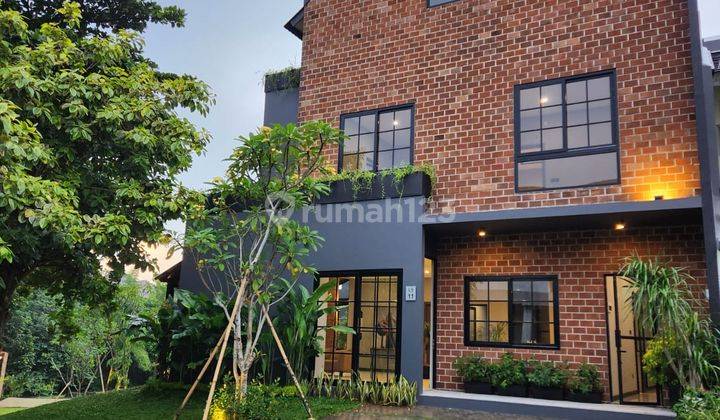 De Latinos Rumah Hoek Taman Bonus Fasum 6.95m 1