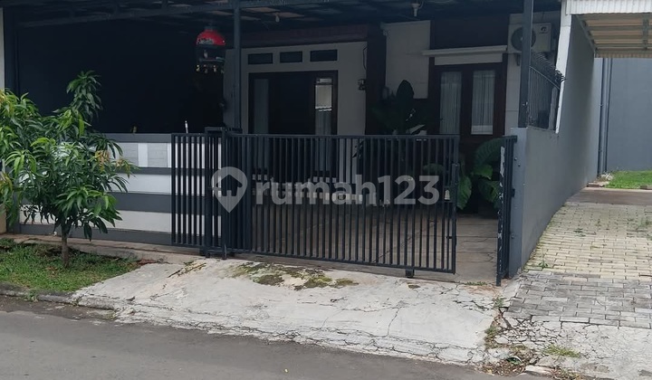 1.6M Nusaloka Rumah Ada Mezanine Hadap Barat Laut