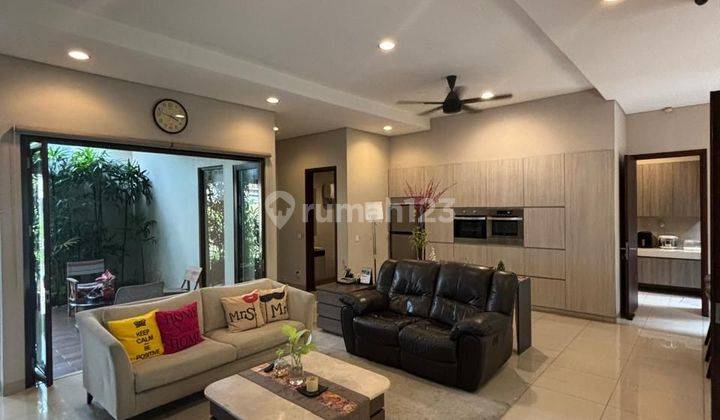 De Park Lebar 12 Hadap Selatan Renovated Unit Langka 8.2m 2