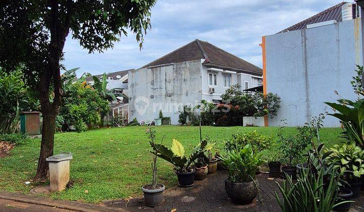 9jt/m2 Pavillion Kavling Hoek Taman 247m2 Utara-timur 1