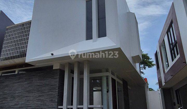 The Icon Rumah Brand New Hoek Taman Boulevard Hgb 4.95m 2