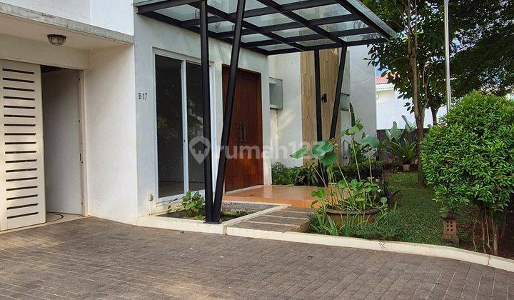 Terrace Golf Rumah Boulevard Ada Private Ppool 10.8 M 1