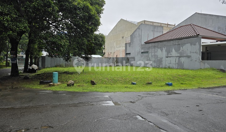 8.5Juta Kavling Hoek 336M2 Kencana Loka Utara_timur