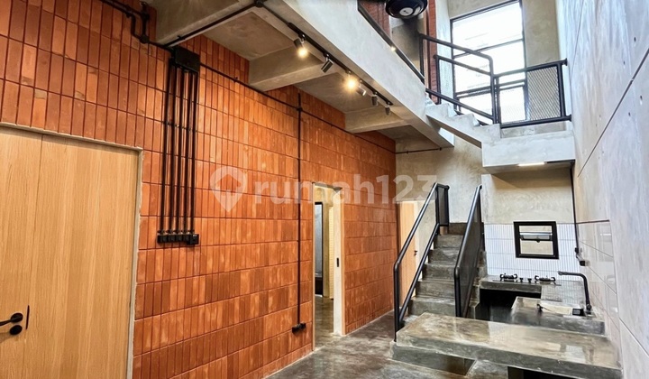 1.4M Rumah Renivated Nusaloka Industeial Hadap Selatan 2