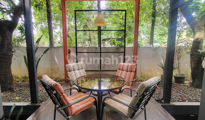 5m Kencanaloka Corner House Large Garden Independent Building