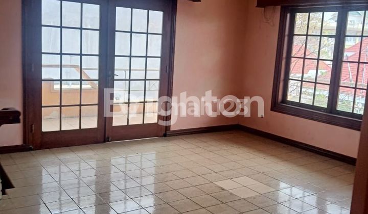 4-STORY HOUSE IN TIDAR AREA, MALANG 2