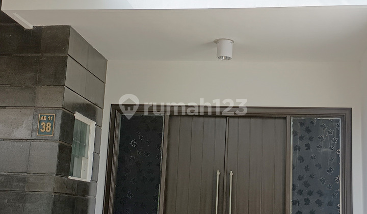 2-STORY HOUSE IN ONE GOLF TERRACE WEST SURABAYA